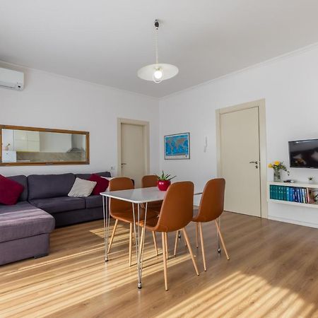 Apartament New Apartament Tirana Zewnętrze zdjęcie