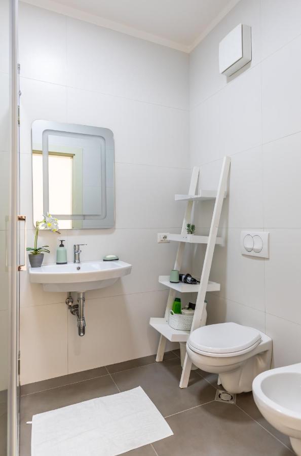 Apartament New Apartament Tirana Zewnętrze zdjęcie